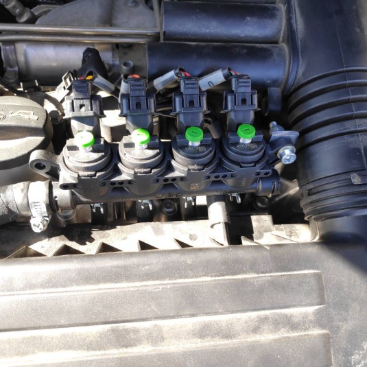 Volkswagen Polo 1.4 TSI (CZCA)