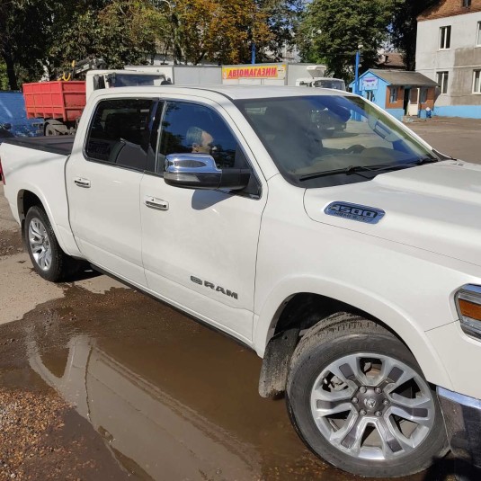 Dodge Ram 1500 5.7 hemi V8