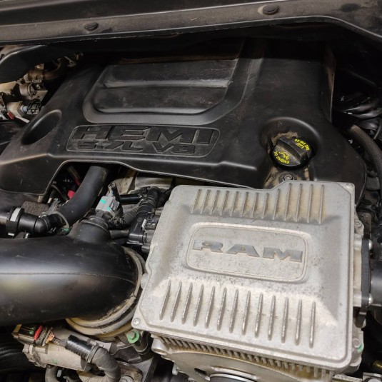 Dodge Ram 1500 5.7 hemi V8