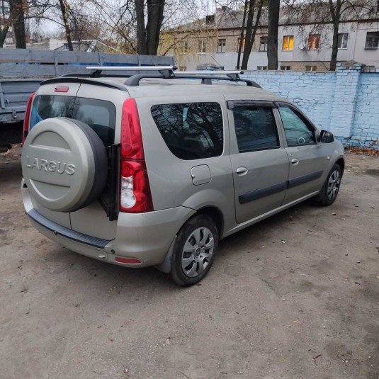 Lada Largus 1.6 2016