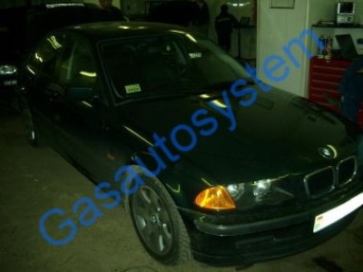 BMW 323 1999 г.в.