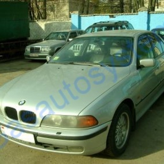 BMW 528 1998 г.в.