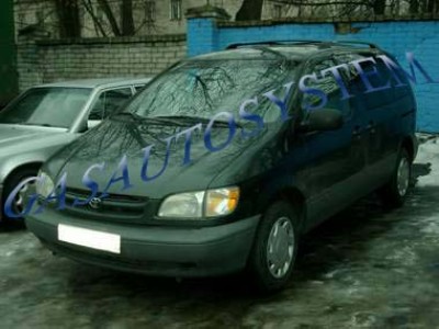 Toyota Sienna 2000 г.в.