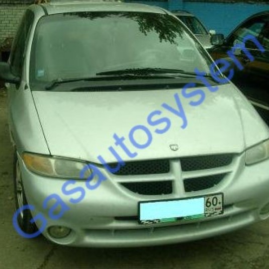 Dodge Caravan 2000 г.в.