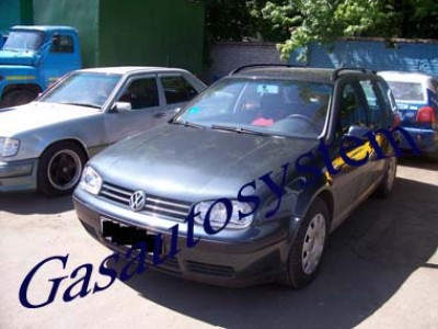 Volkswagen Golf 2002 г.в.