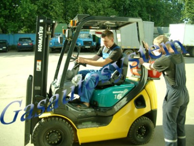 Погрузчик вилочный «KOMATSU» 2009 г.в.