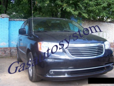 Chrysler Town Country 2011 г.в.