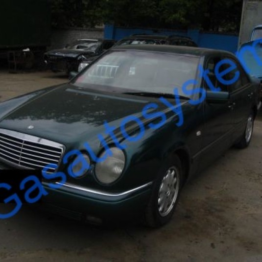 Mercedes 210 1996 г.в.