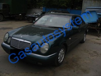 Mercedes 210 1996 г.в.