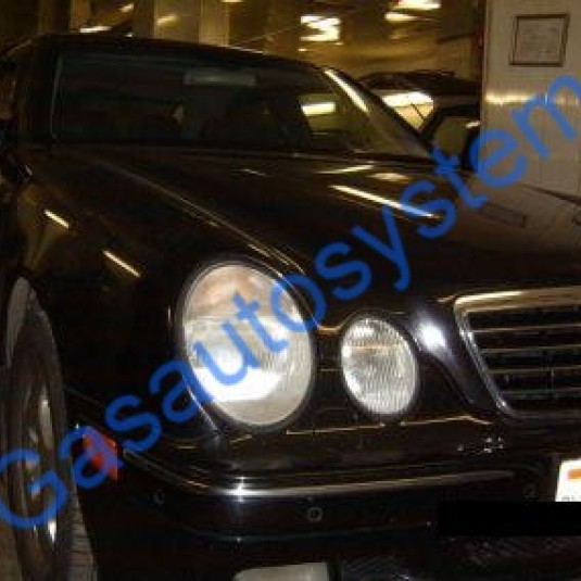 Mercedes E 430 2000 г.в.
