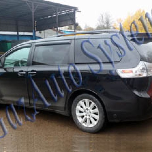 Toyota Sienna 2011 г.в.