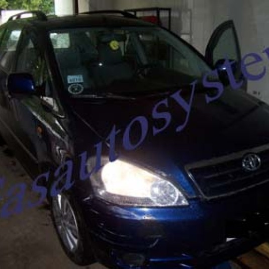 Toyota Avensis Verso 2004 г.в.