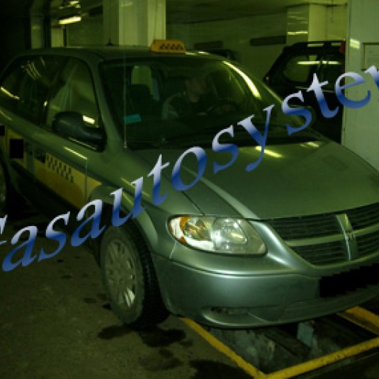 Dodge Caravan 2004 г.в.