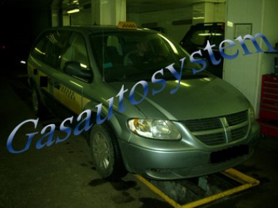 Dodge Caravan 2004 г.в.