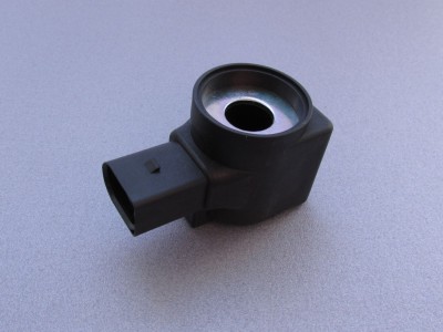 КАТУШКА ВЕНТИЛЯ VOLKSWAGEN 2КО959975В 12V/13W