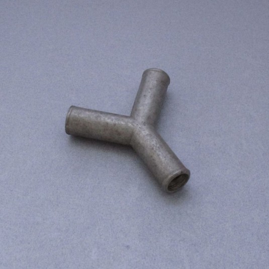 Тройник газовый 14х14х14