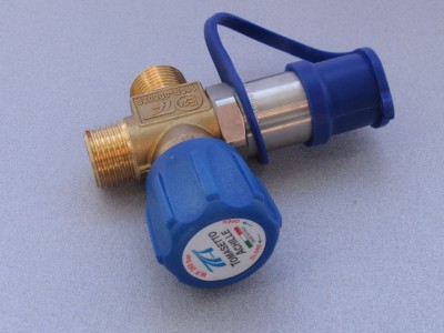 Вентиль заправочный Tomasetto ЕВРО NGV1 VMAT5301