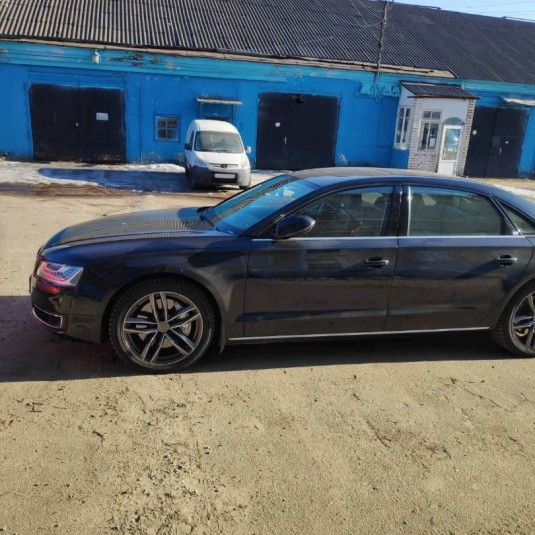 Audi A8 L 4.0 TFSI quattro (D4) 2014