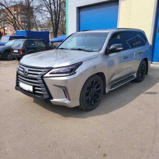 Lexus LX570 2017