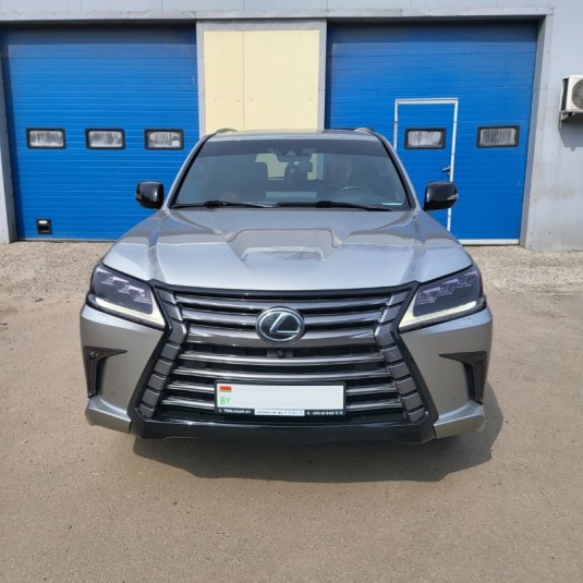 Lexus LX570 2017